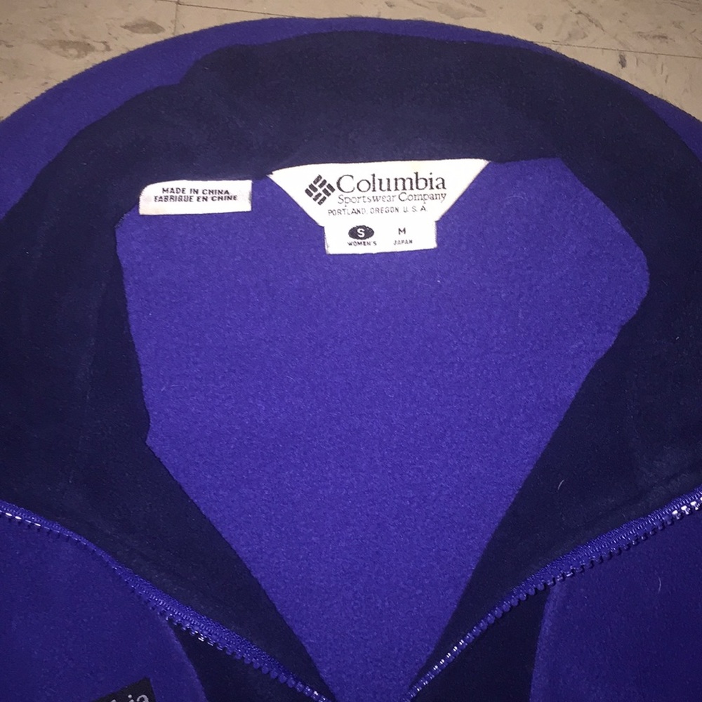 Columbia Purple Ski Jacket with High Collar and Fleece Material - Picture 3 of 8